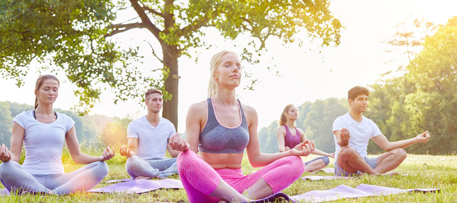 Suivre des cours de méditation et de yoga